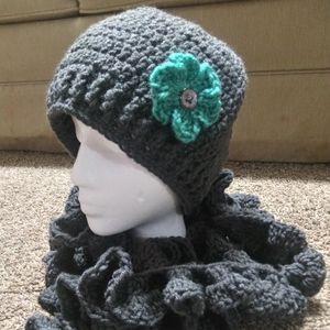 Charcoal grey hat and ruffle scarf set